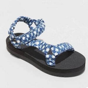 Universal Thread™ Blue Floral Strap Platform Sport Sandals Blue Size 11